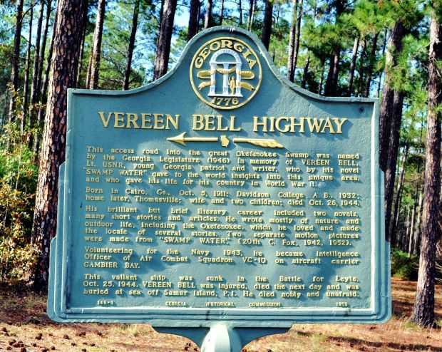 VEREE BELL HIGHWAY WAR MEMORIAL MARKER