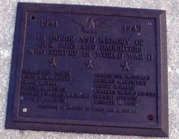 MOTHERS OF WORLD WAR II UNIT 40 HONOR ROLL MEMORIAL PLAQUE