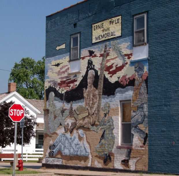 ERNIE PYLE STATE MEMORIAL MURAL