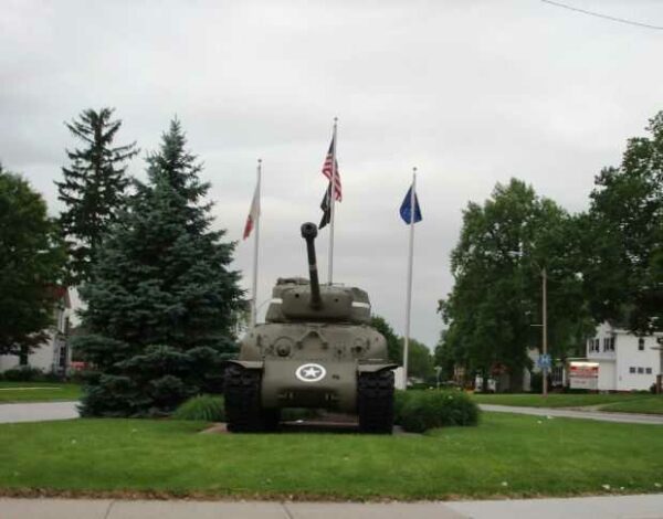 CROWN POINT WORLD WAR II MEMORIAL TANK