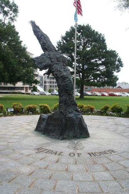 ARKANSAS MEDAL OF HONOR WAR MEMORIAL