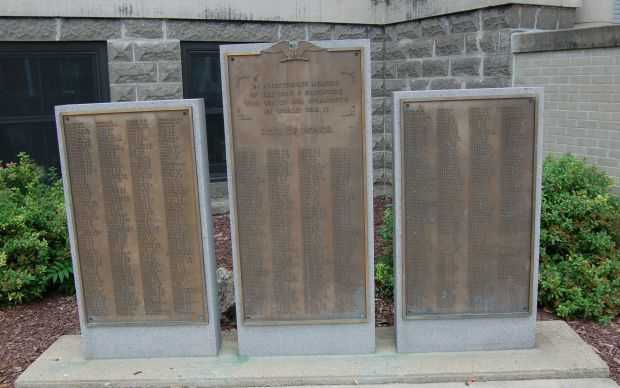 SAVANNA COMMUNITY WORLD WAR II HONOR ROLL MEMORIAL