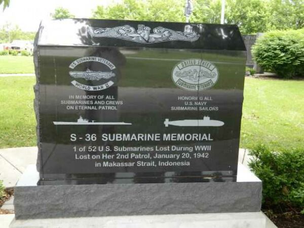 S-36 SUBMARINE MEMORIAL FRONT
