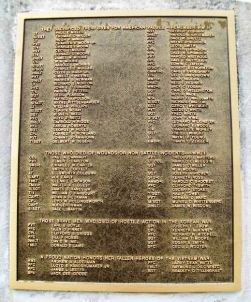 VETERANS COURT OF VALOR MEMORIAL PLAQUE B
