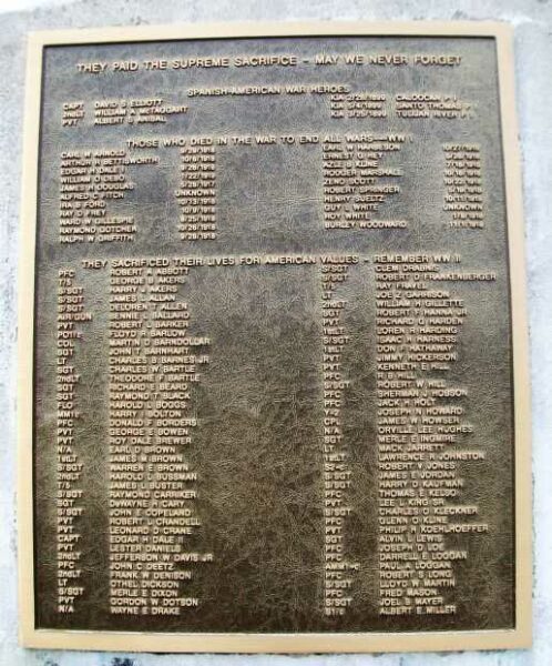 VETERANS COURT OF VALOR MEMORIAL PLAQUE A