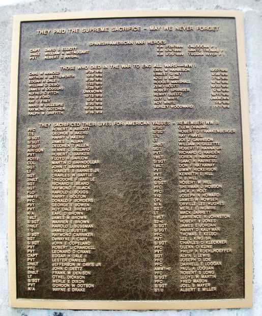 VETERANS COURT OF VALOR MEMORIAL PLAQUE A