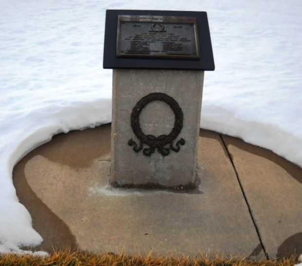 DE SOTO HERO DEAD WORLD WAR II MEMORIAL