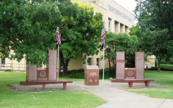 HAYS WAR VETERANS MEMORIAL