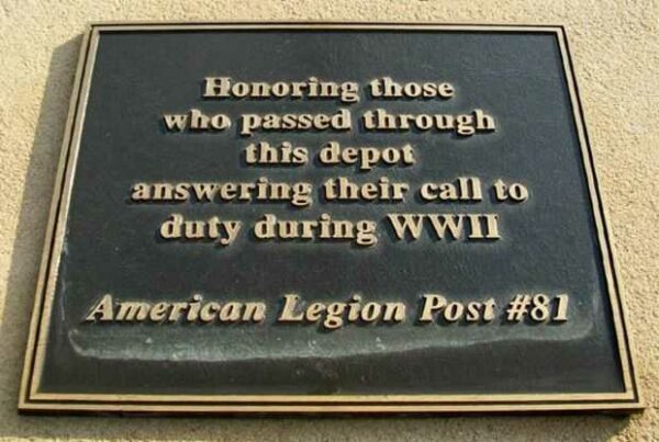 MISSOURI PACIFIC DEPOT VETERANS MEMORIAL