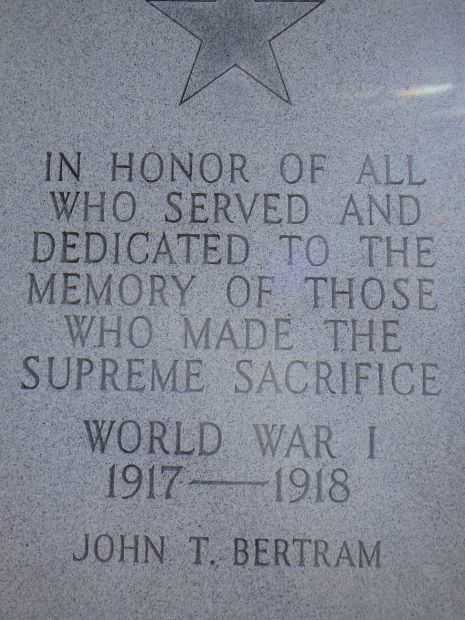 FOUNTAIN RUN WORLD WARS MEMORIAL STONE A