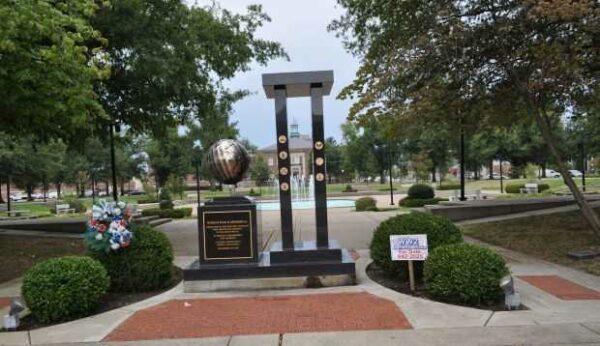 PADUCAH WORLD WAR II MEMORIAL