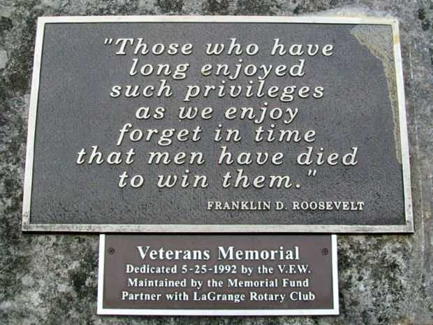 ALEXANDRIA VETERANS MEMORIAL PLAQUE