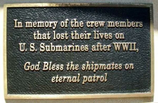 SHIPMATES ON ETERNAL PATROL AFTER WORLD WAR II MEMORIAL PLAQUE