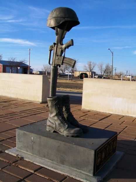 B-29 ALL VETERANS MEMORIAL BATTLEFIELD CROSS