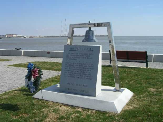 THE PADDLE BELL MEMORIAL FRONT