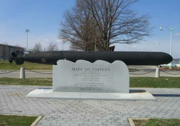 MARK XIV TORPEDO WAR MEMORIAL FRONT