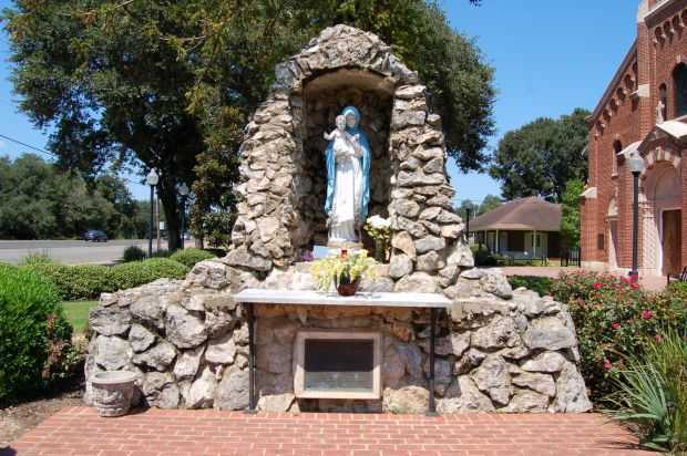 SACRED HEART CATHOLIC CHURCH GROTTO MEMORIAL