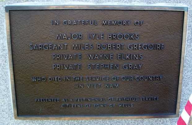 WELLS VIETNAM VETERANS MEMORIAL PLAQUE