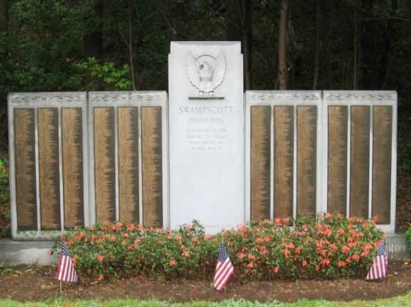 SWAMPSCOTT WORLD WAR II HONOR ROLL MEMORIAL
