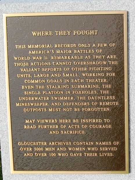 GLOUDCESTER WWII MEMORIAL PLAQUE M