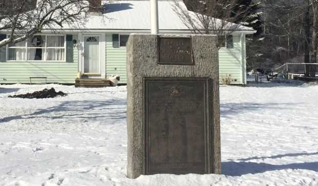 PLANTE AND QUINTAIROS SQUARE MEMORIAL