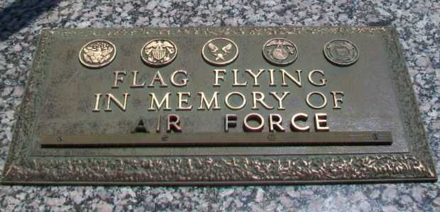 FRANKLIN HILLS MEMORY GARDEN MEMORIAL FIELD OF FLAGS PLAQUE D