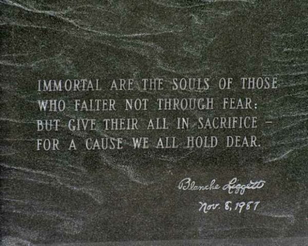 WILLIAMSBURG VETERANS MEMORIAL TABLET B