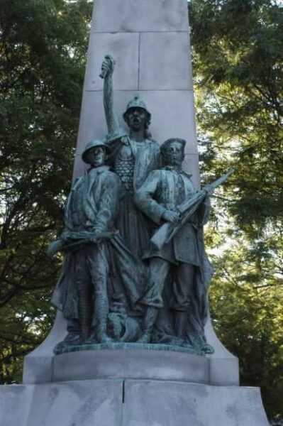 MANCHESTER WORLD WAR I MEMORIAL STATUES