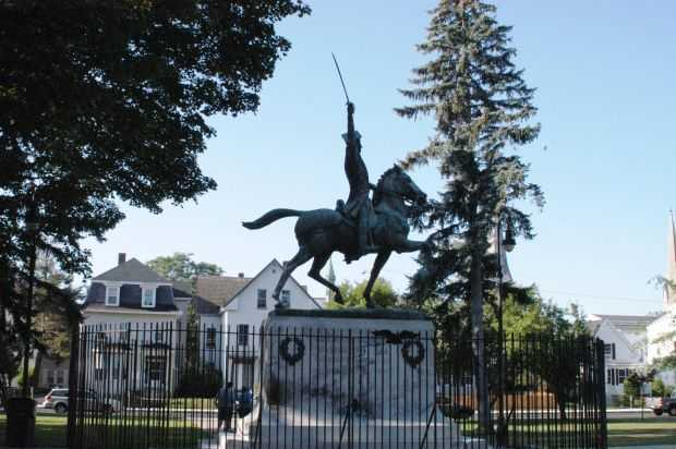 MANCHESTER BRIGADIER GENERAL KASIMIR PULASKI WAR MEMORIAL
