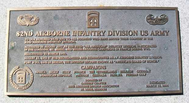 82ND AIRBORNE INFANTRY DIVISION US ARMY WAR MEMORIAL PLAQUE