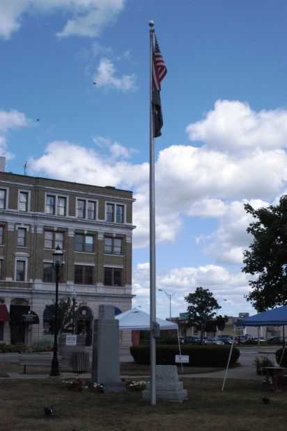 SANFORD WAR MEMORIAL FLAGPOLE