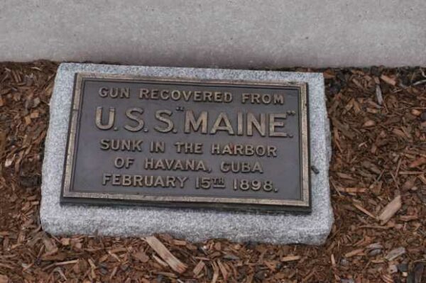 FORT ALLEN PARK U.S.S. MAINE MEMORIAL GUN PLAQUE