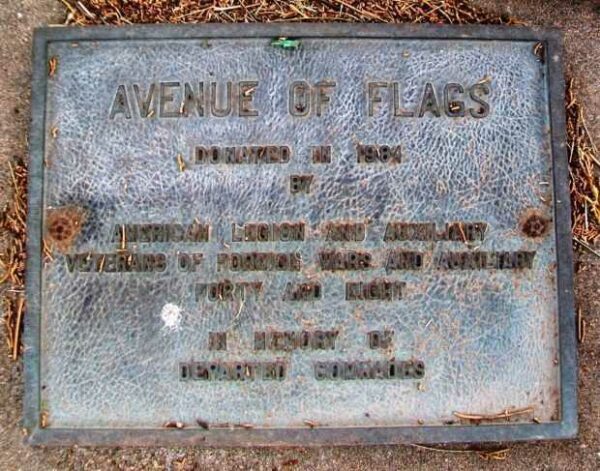 AVENUE OF FLAGS MEMORIAL PLAQUE