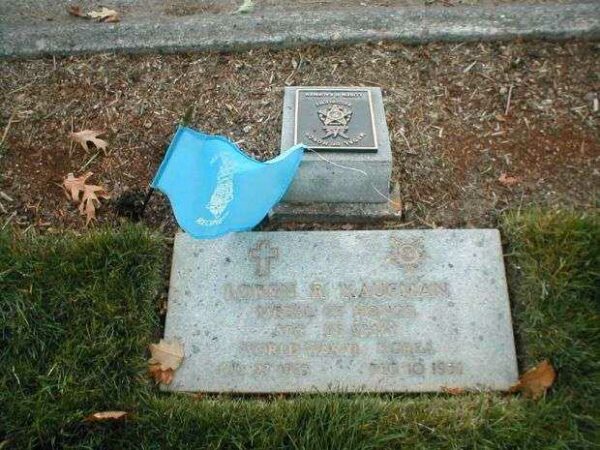 SFC. LOREN R. KAUFMAN MEDAL OF HONOR GRAVESTONE
