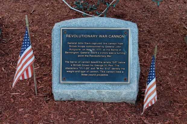 BATTLE OF BENNINGTON REVOLUTIONARY WAR CANNON MEMORIAL PLAQUE