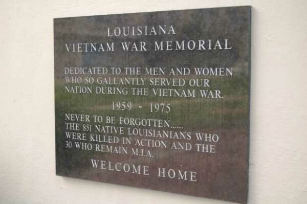 LOUISIANA VIETNAM WAR MEMORIAL PLAQUE