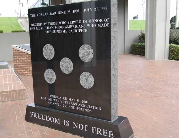 BATON ROUGE KOREAN WAR MEMORIAL BACK