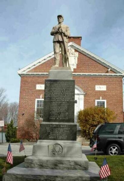 NEW LONDON WAR VETERANS MEMORIAL FRONT