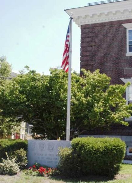 EXETER VETERANS MEMORIAL