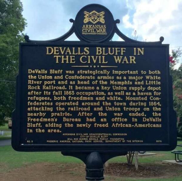 DEVALLS BLUFF IN THE CIVIL WAR MEMORIAL MARKER