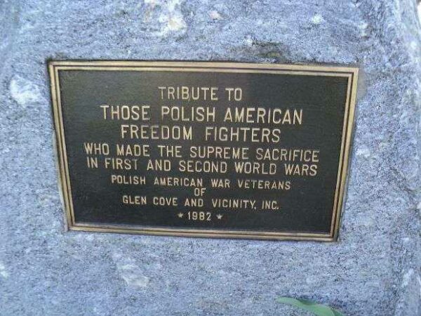 GLEN COVE POLISH AMERICAN FREEDOM FIGHTERS MEMORIAL