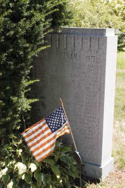 ROWLEY VIETNAM WAR HONOR ROLL MEMORIAL