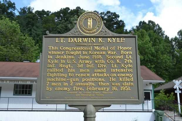 LT. DARWIN K. KYLE WAR MEMORIAL MARKER
