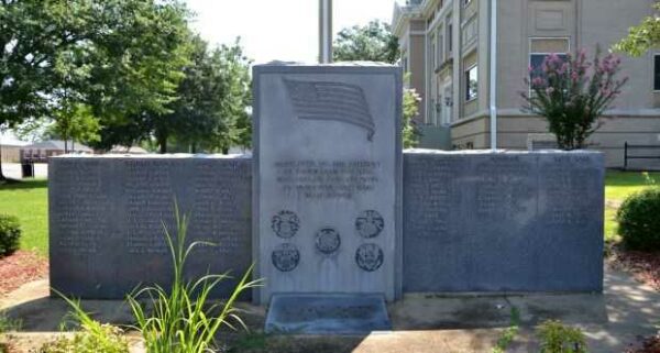 CHICKASAW COUNTY VETERANS MEMORIAL