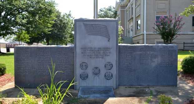 CHICKASAW COUNTY VETERANS MEMORIAL
