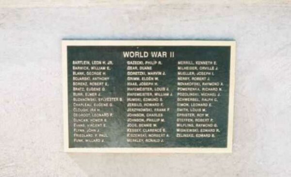 MENASHA WORLD WAR II MEMORIAL PLAQUE