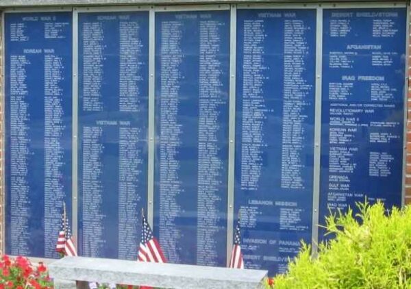 GRANBY VETERANS WALL RIGHT PANEL