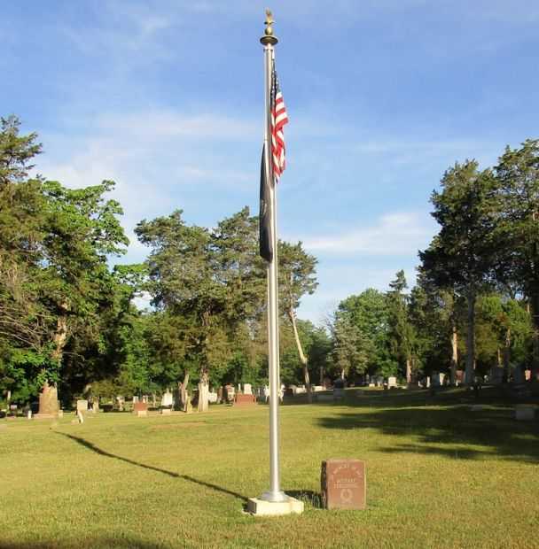 SPRING HILL CEMETERY ALL VETERANS MEMORIAL
