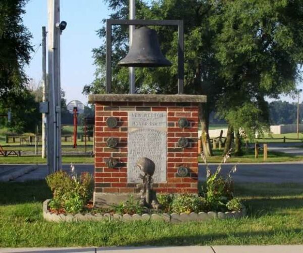 NEW WESTON DIS. NO. 1 HONOR ROLL MEMORIAL