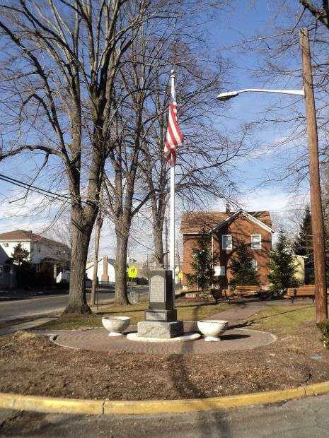 CARLTON HILL’S GLORIOUS WAR DEAD MEMORIAL